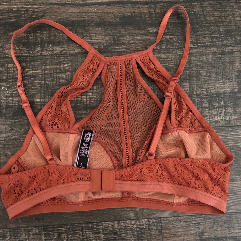 VS Bra - Picture 4 of 7